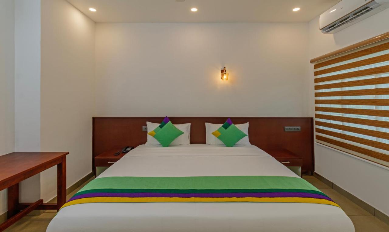 Treebo Amigos Residency Cochin Airport Hotel Kochi Exterior foto