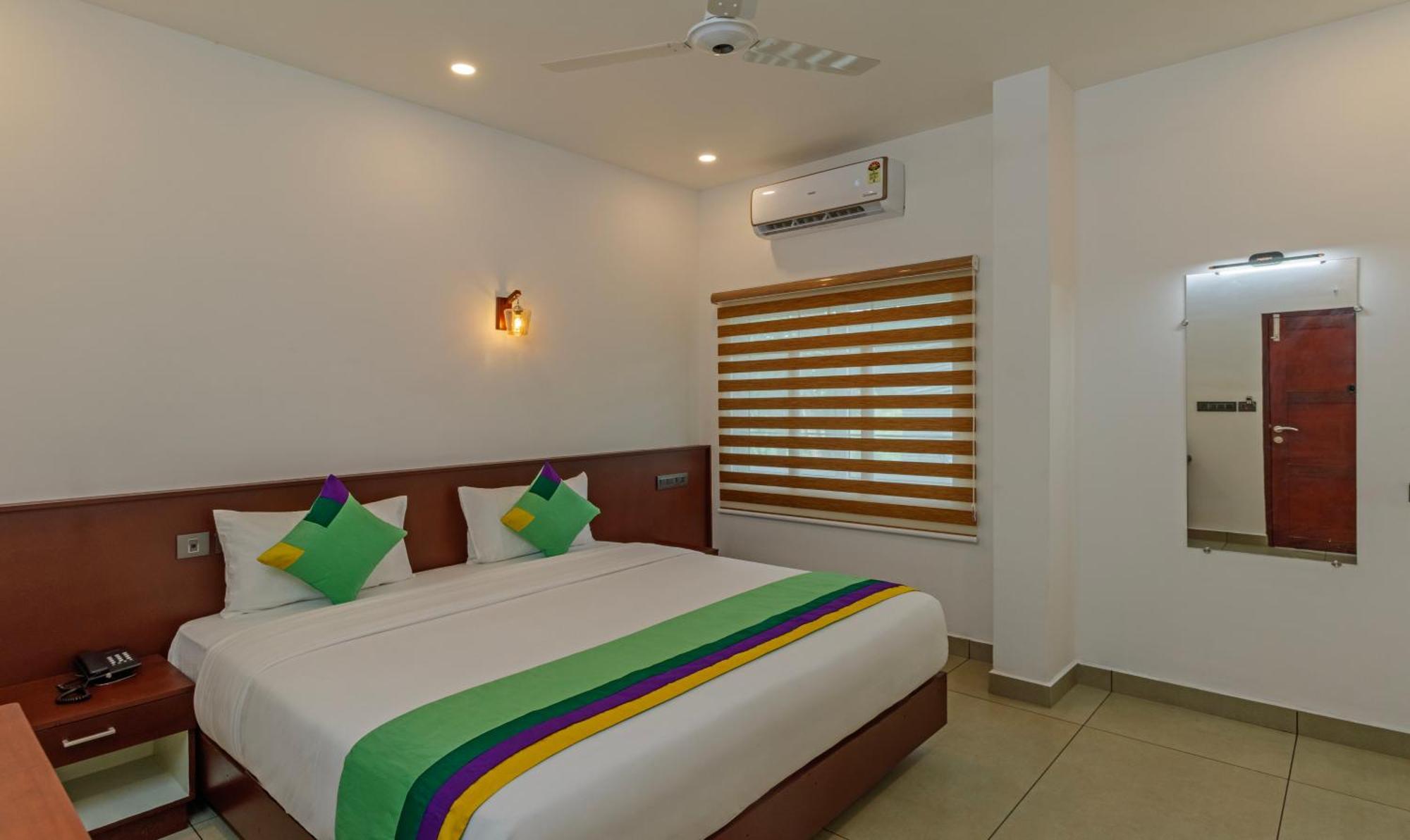 Treebo Amigos Residency Cochin Airport Hotel Kochi Exterior foto